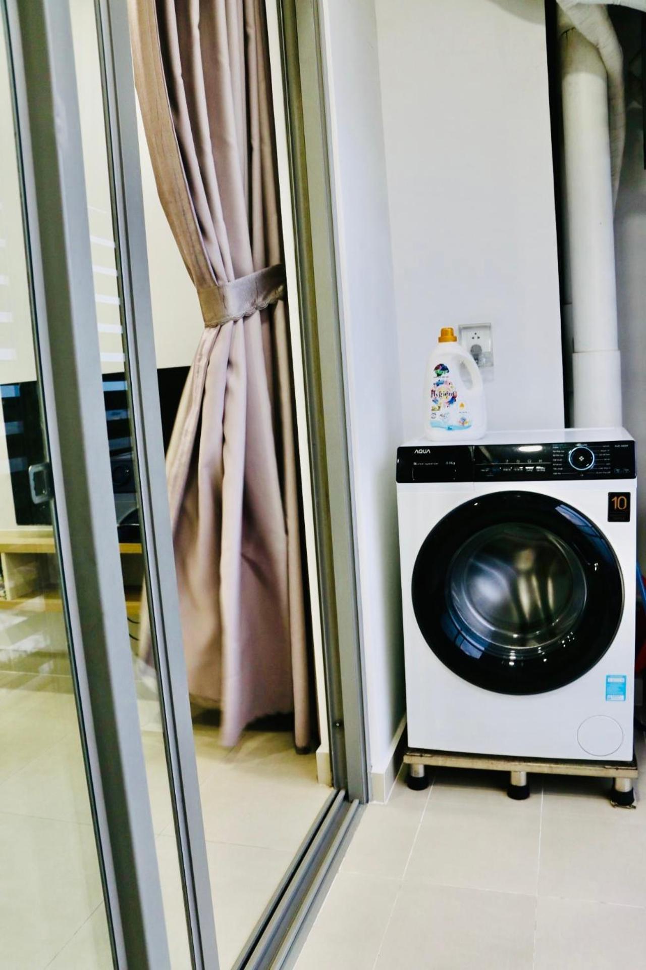 River Panorama For Rent 2 Bedroom 35 Rooptop Pool * Hô Chi Minh-Ville